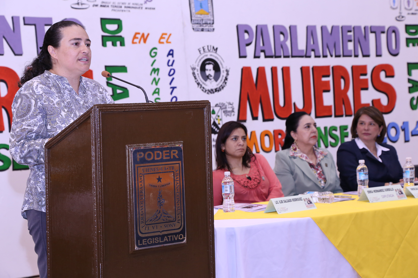 Se realiza Parlamento de Mujeres Morelenses 2014 en UAEM