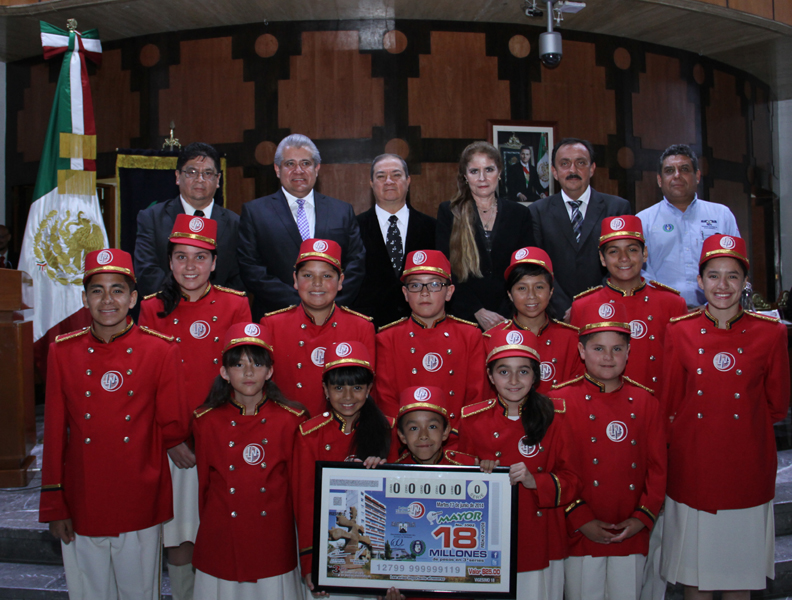 La Lotería Nacional celebra el 60 aniversario de la Facultad de Derecho y Ciencias Sociales de la UAEM