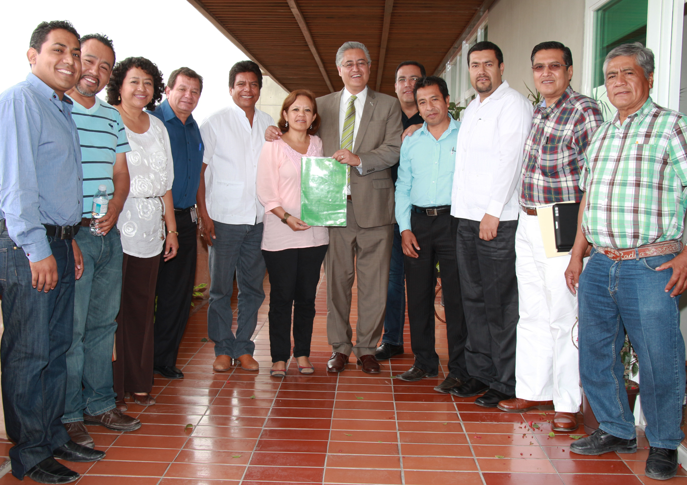 Entrega Ayuntamiento de Tepalcingo cesión de predio para nueva sede de