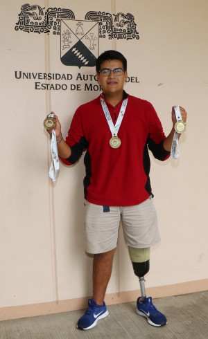 Tres medallas de oro para alumno de la UAEM en Paralimpiada Nacional