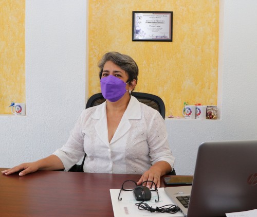 Implementa Escuela de Técnicos Laboratoristas jardines polinizadores