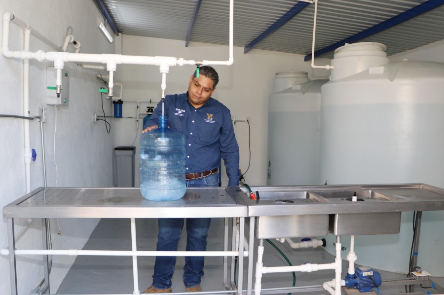 Empleado viernes Esquiar Instala UAEM planta purificadora de agua - Universidad Autónoma del Estado  de Morelos