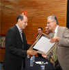 Reconocen compromiso social y liderazgo del rector de la UAEM en la entrega de la Presea: Jaime Arau Granda