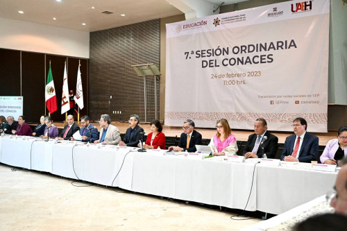 Seleccionan al rector de la UAEM como integrante del Conaces