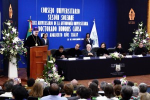 Celebra UAEM 49 años de autonomía universitaria