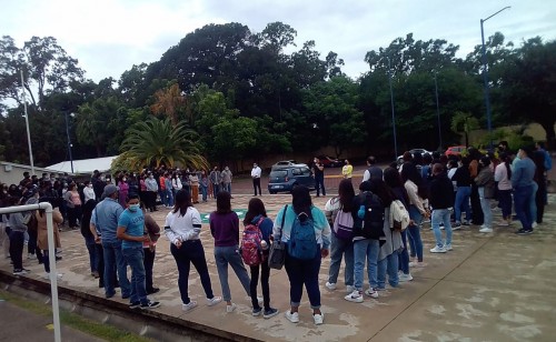 Realizan simulacro de sismo en sedes de la UAEM del oriente