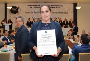 Reconoce la Federación de Colegios y Asociaciones de Profesionistas a investigadores de la UAEM