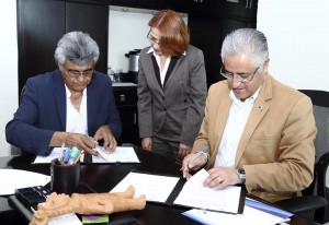 Firman convenio UAEM y Ayuntamiento de Tlayacapan para crear Escuela de Letras, Artes y Oficios