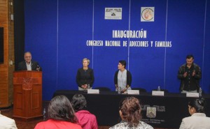 Adicciones deben analizarse desde la academia y generar propuestas: G. Urquiza