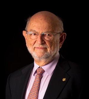 Universidades deben informar sobre problemas globales: Sarukhán Kermez