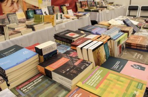 Continúan las actividades de la Segunda Feria del Libro UAEM