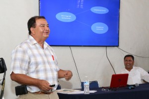 Ofrecen conferencia sobre el marco legal del municipio en la EES de Tlayacapan