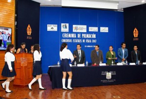 Entrega UAEM reconocimientos a ganadores de concursos estatales de física 2017