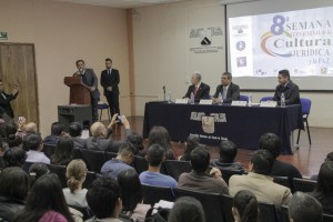 Urgente reestructurar la Constitución: Diego Valadés
