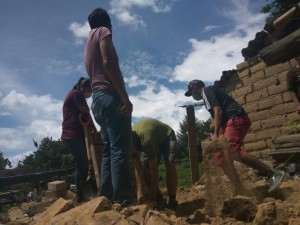 Parten brigadas de la UAEM para colaborar en remoción de escombros