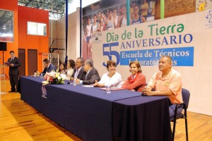En el Día de la Tierra, celebra Escuela de Técnicos Laboratoristas 55 aniversario