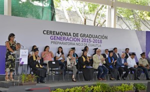 Clausuran rector y gobernador ciclo escolar en Preparatoria de Cuautla